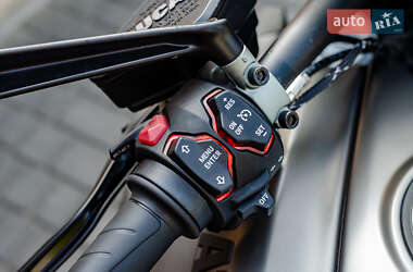 Мотоцикл Без обтекателей (Naked bike) Ducati Diavel 2019 в 