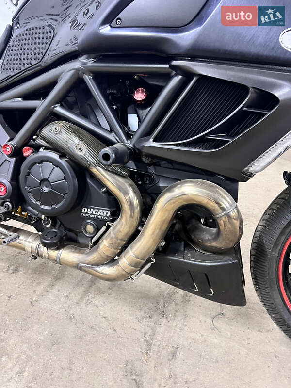 Мотоцикл Спорт-туризм Ducati Diavel 2013 в Житомирі фото 3 Мотоцикл Спорт-туризм Ducati Diavel 2013 в Житомирі