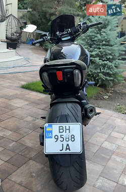 Мотоцикл Спорт-туризм Ducati Diavel 2012 в 