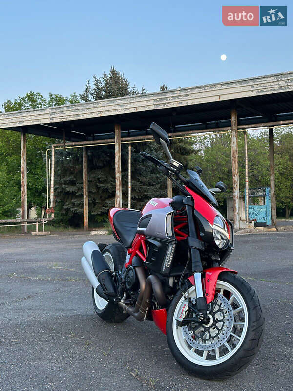 Мотоцикл Круизер Ducati Diavel 2013 в Кривом Роге