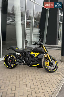 Мотоцикл Без обтекателей (Naked bike) Ducati Diavel 2022 в 