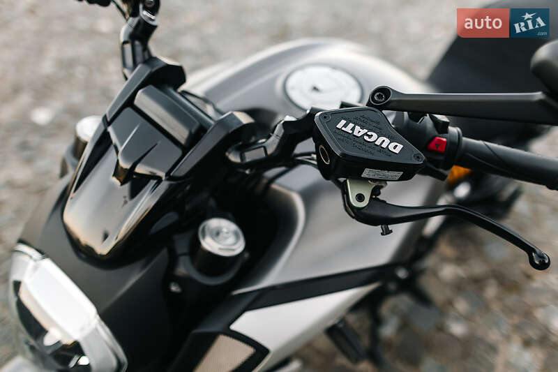 Мотоцикл Круизер Ducati Diavel 2020 в Днепре