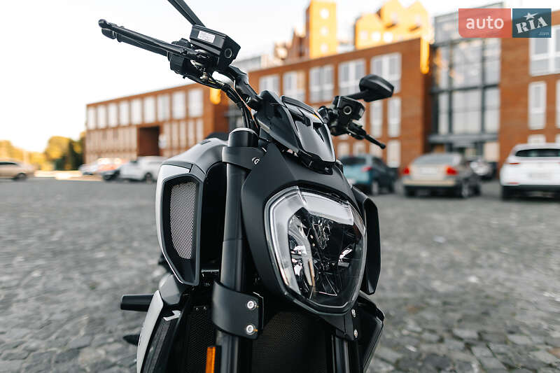 Мотоцикл Круизер Ducati Diavel 2020 в Днепре