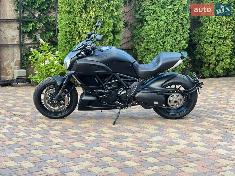 2016 Ducati Diavel, VIN ZDMG105JAFB026012:plate — фото 1 (autoria)