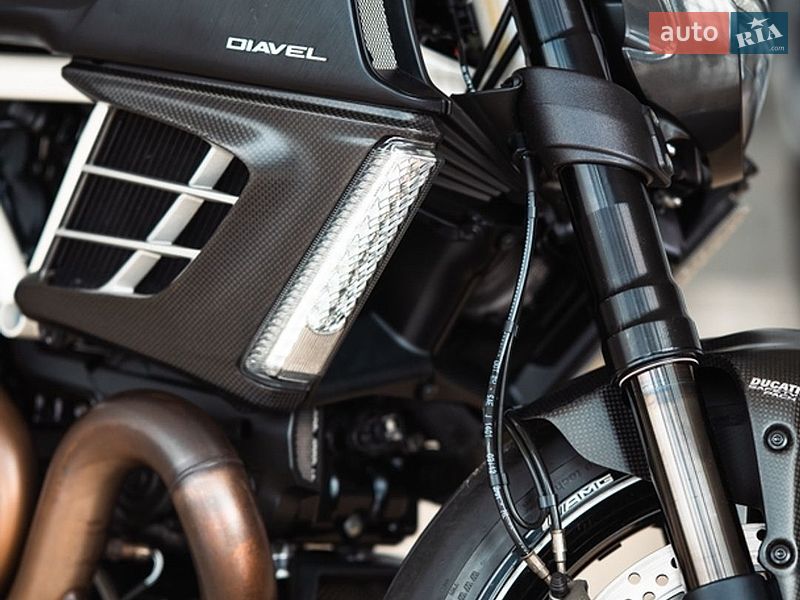 Мотоцикл Круизер Ducati Diavel 2013 в Киеве