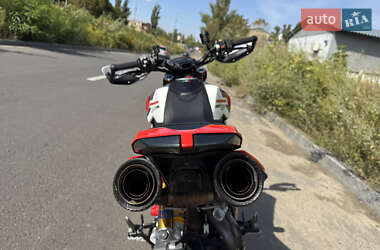 Мотоцикл Супермото (Motard) Ducati Hypermotard 950 2022 в 