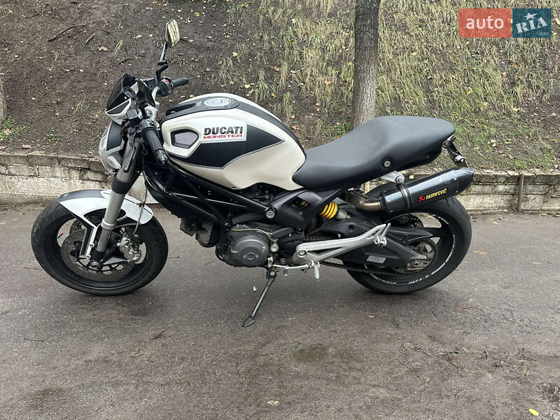 Мотоцикл Без обтікачів (Naked bike) Ducati Monster 696 2014 в Києві