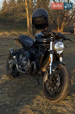 Мотоцикл Классик Ducati Monster 821 2018 в 