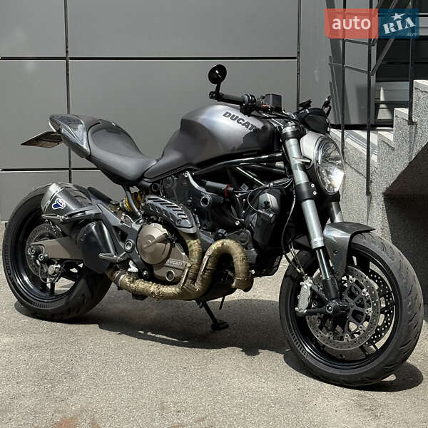 Ducati Monster 821 2016