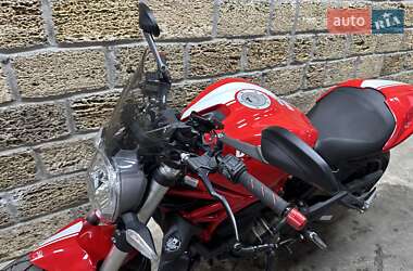 Мотоцикл Без обтекателей (Naked bike) Ducati Monster 821 2015 в 