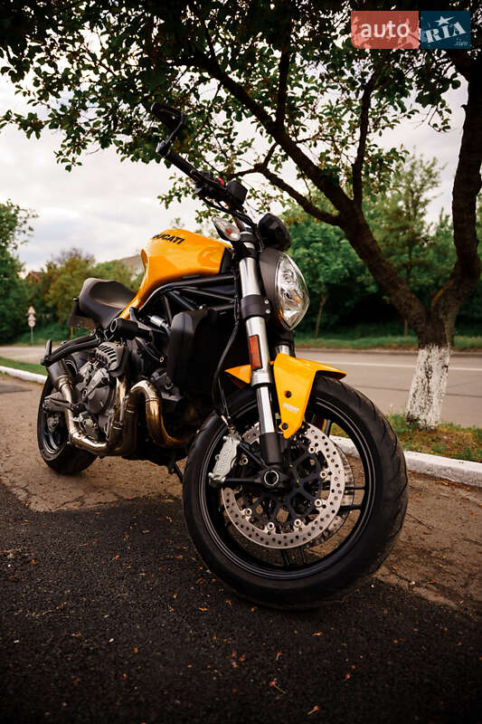 Мотоцикл Без обтекателей (Naked bike) Ducati Monster 821 2018 в Киеве фото 13 Мотоцикл Без обтекателей (Naked bike) Ducati Monster 821 2018 в Киеве