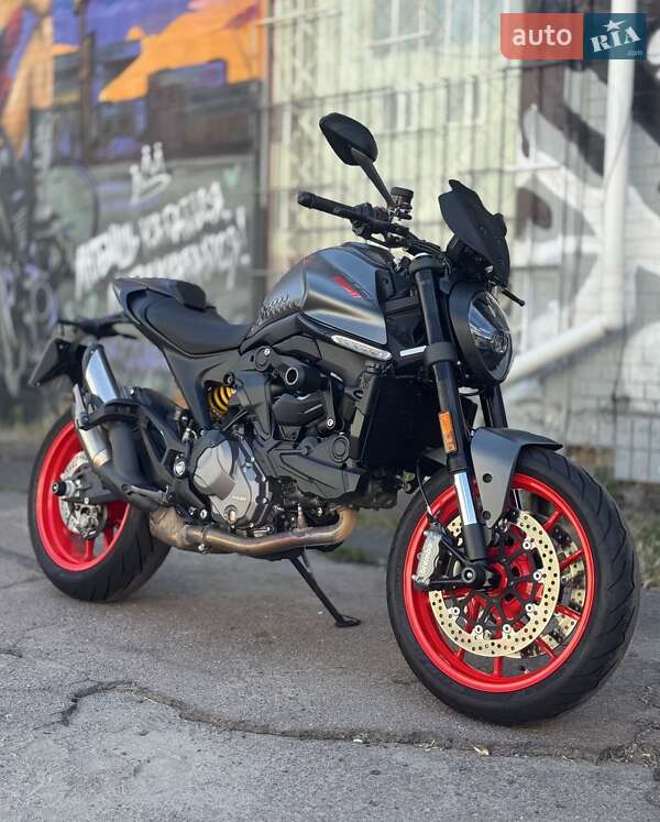 Ducati Monster 937 2021