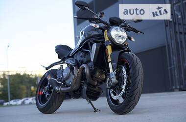 Мотоцикл Без обтекателей (Naked bike) Ducati Monster 2017 в 