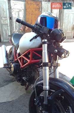 Спортбайк Ducati Monster 2003 в 