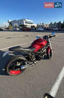 Мотоцикл Без обтікачів (Naked bike) Ducati Monster 2002 в 
