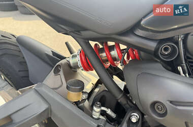 Мотоцикл Классик Ducati Monster 2016 в 