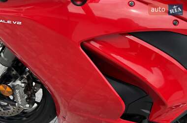 Спортбайк Ducati Panigale V2 2024 в 