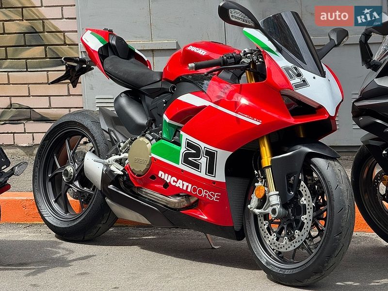 Спортбайк Ducati Panigale V2 2023 в Киеве фото 22 Спортбайк Ducati Panigale V2 2023 в Киеве