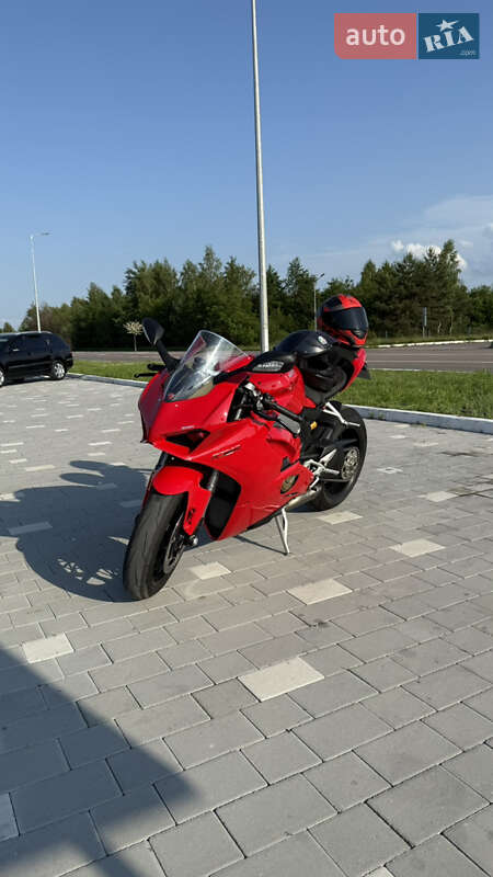 Спортбайк Ducati Panigale V4 2018 в Олевске