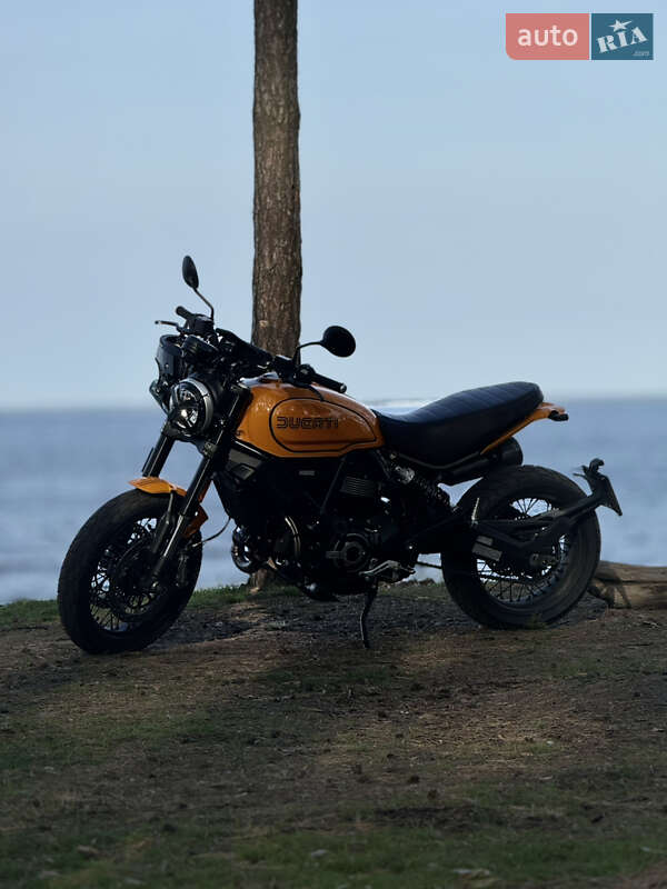 Ducati Scrambler 2023