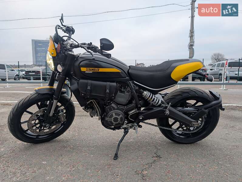 Мотоцикл Багатоцільовий (All-round) Ducati Scrambler 2016 в 