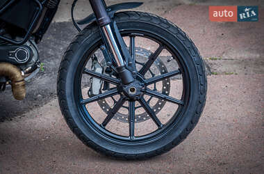 Скремблер Ducati Scrambler 2016 в 