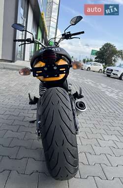 Скремблер Ducati Scrambler 2016 в 