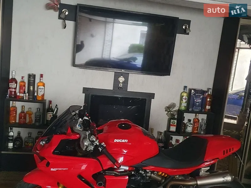 Ducati Supersport 2022