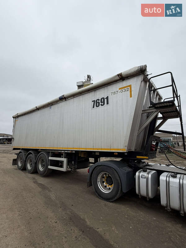 Самосвал полуприцеп Dulk Sanh Kipper 2014 в Виннице