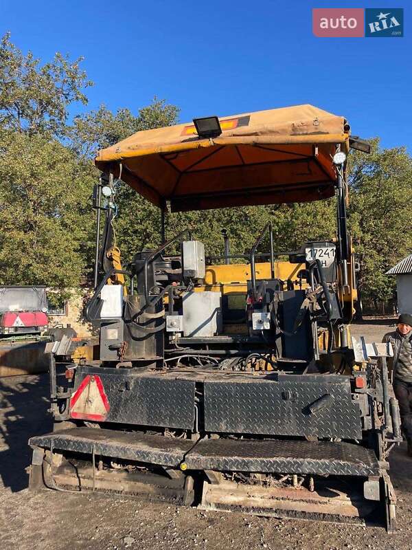 Асфальтоукладчик Dynapac F141 2005 в Днепре