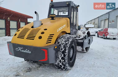 Каток грунтовый Dynapac LF 2010 в Одессе