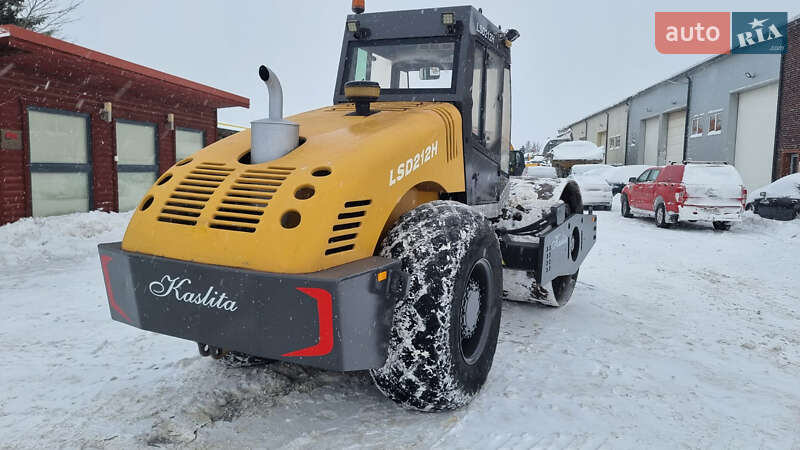 Каток ґрунтовий Dynapac LF 2010 в Одесі