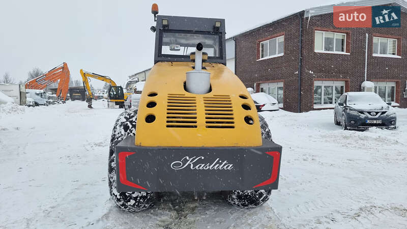 Каток ґрунтовий Dynapac LF 2010 в Одесі