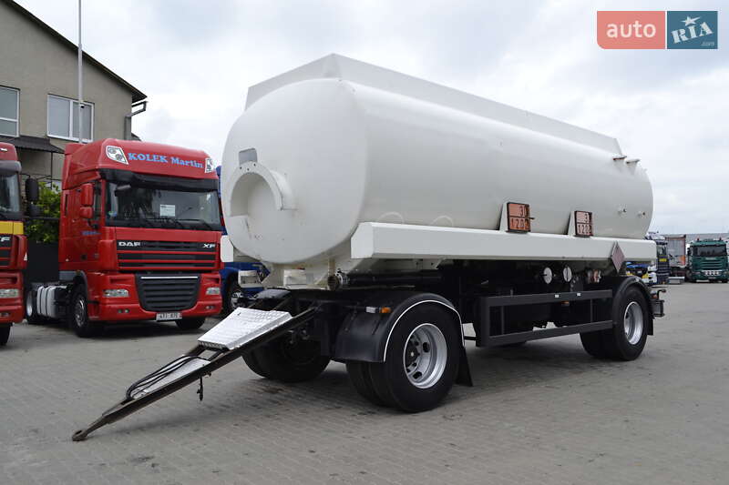Цистерна EKW ROC 37 T3B 1997 в Хусті