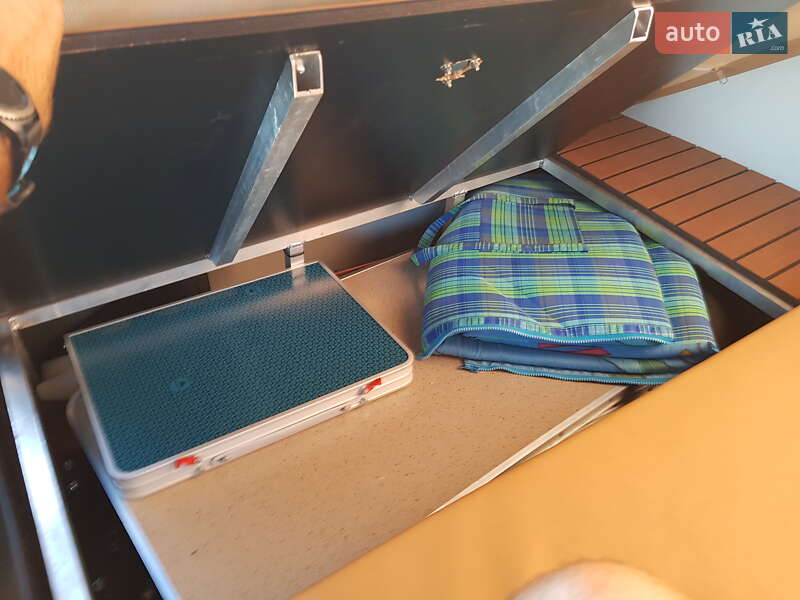 Катер Elete Pontoon Boats 24 2011 в Днепре