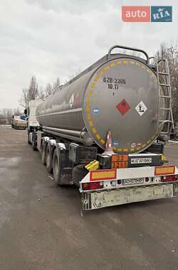 Цистерна полуприцеп Elzam 3NC38 2002 в 