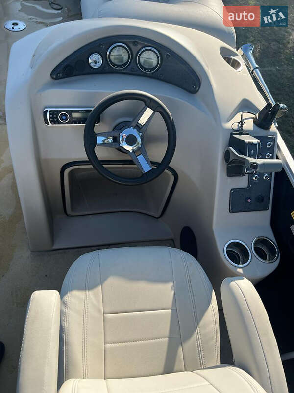 Моторна яхта Encore Bentley 2017 в Вінниці