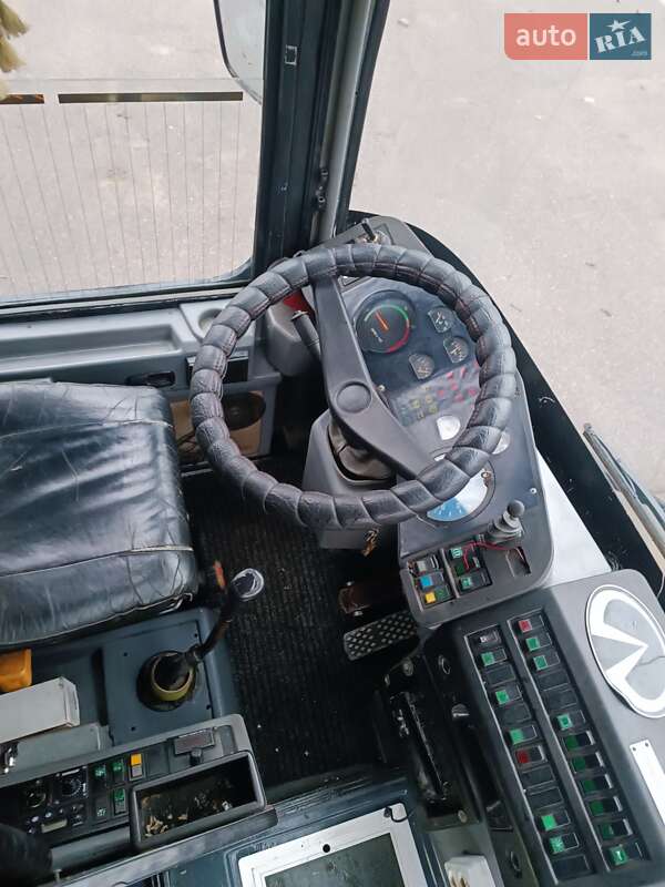 Туристичний / Міжміський автобус EOS 180 1994 в Києві