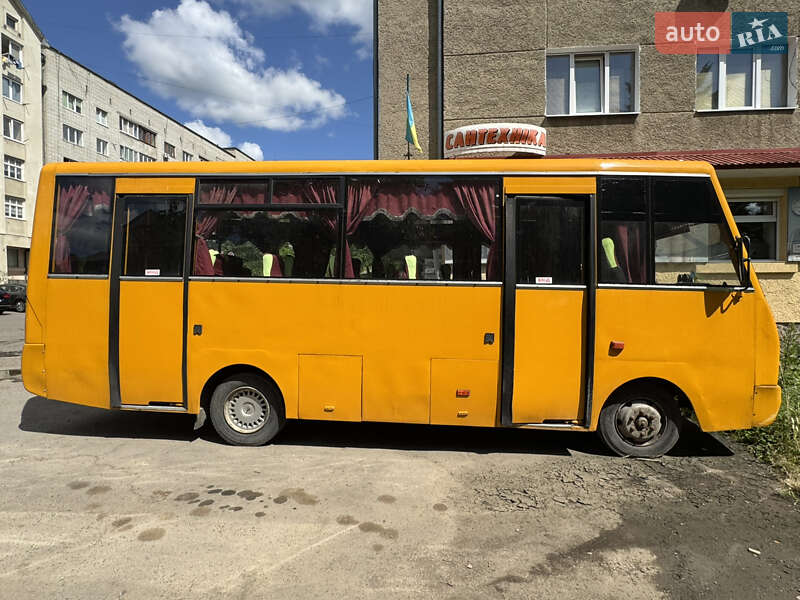 Пригородный автобус EOS Coach 2008 в Дрогобыче