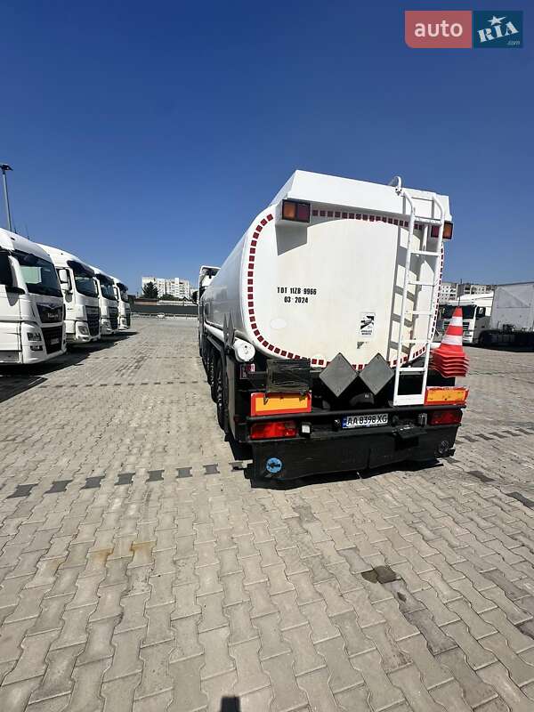 Цистерна напівпричіп Esterer DHE0189T 2001 в Черкасах фото 13 Цистерна напівпричіп Esterer DHE0189T 2001 в Черкасах