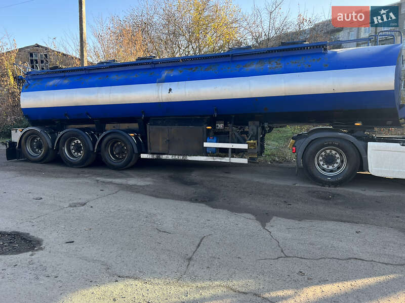 Цистерна полуприцеп Everlast ППЦП-30 2007 в Снигиревке