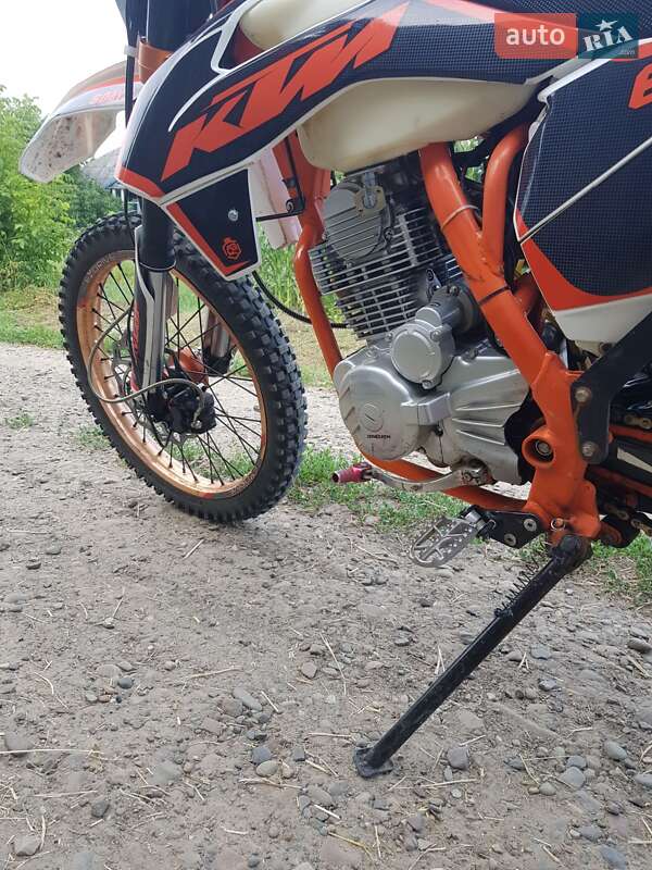 Мотоцикл Кросс Exdrive Profactory 2022 в Черновцах фото 8 Мотоцикл Кросс Exdrive Profactory 2022 в Черновцах