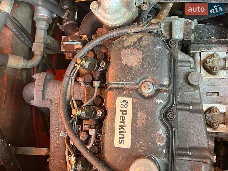 Экскаватор погрузчик FAI 556 1994 в Виннице