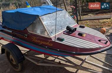 Катер Fairline Phantom 1986 в Залещиках