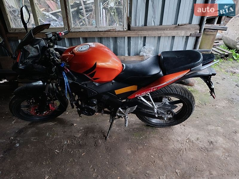 Спортбайк Falcon 250 CBR 2019 в Мене