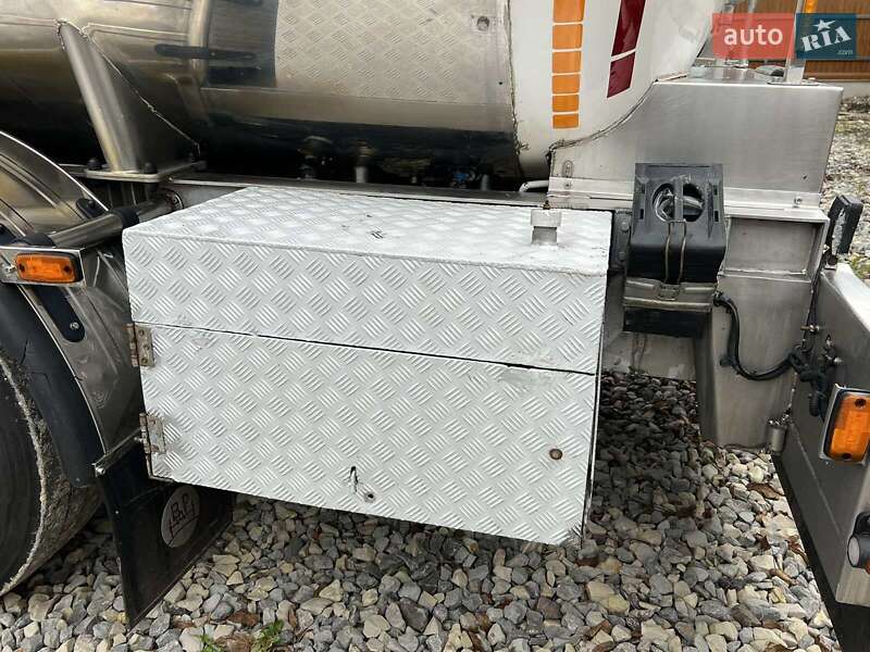 Цистерна Farcinox FX-312 2001 в Золочеве