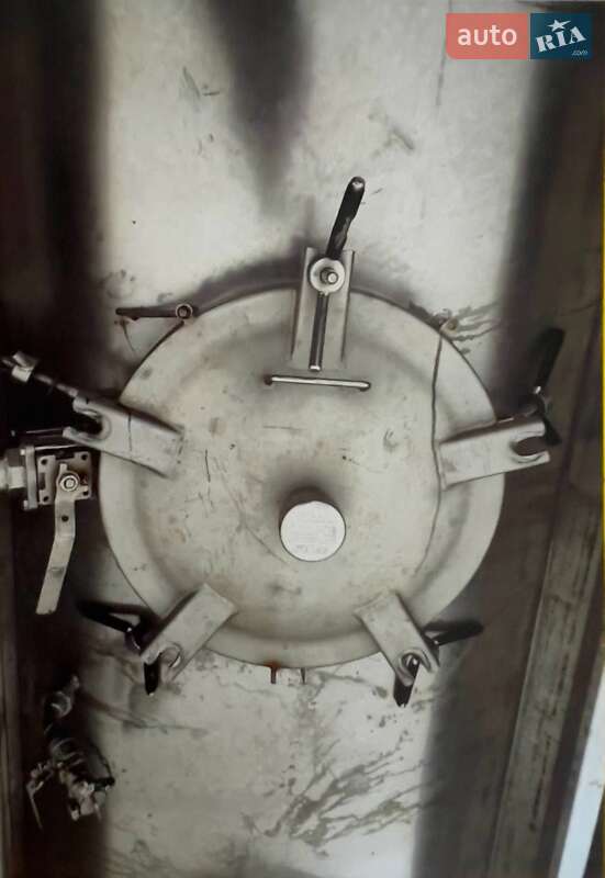 Цистерна полуприцеп Farcinox FX-312 2001 в Киеве