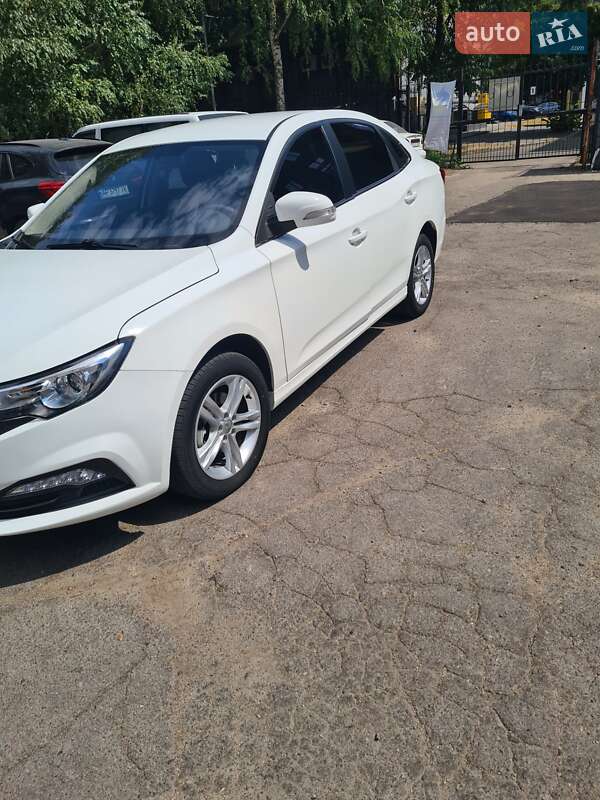 Седан FAW B30 2019 в Запорожье
