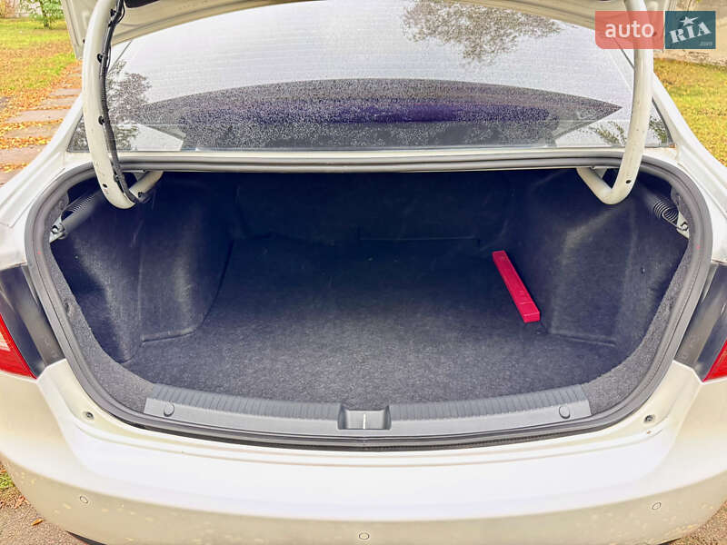 Седан FAW B30 2019 в Киеве фото 17 Седан FAW B30 2019 в Киеве