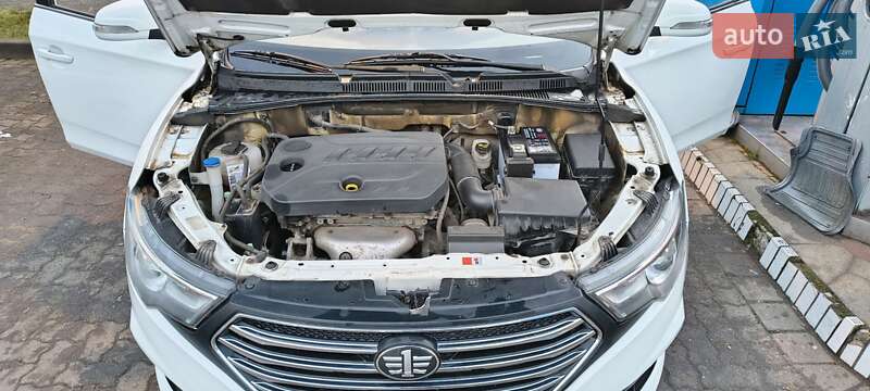 Седан FAW B30 2019 в Львові